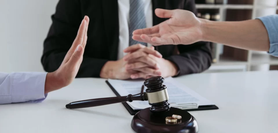 COMBIEN COÛTE UN DIVORCE À L’AMIABLE EN TUNISIE COMBIEN COÛTE UN DIVORCE À L’AMIABLE EN TUNISIE